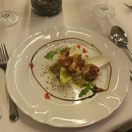 ホテル Centrum Business 4*