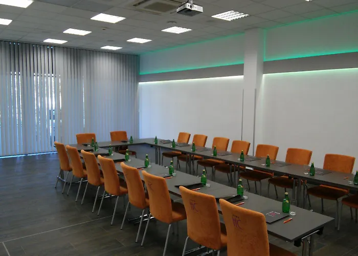 Centrum Business Otel 4*