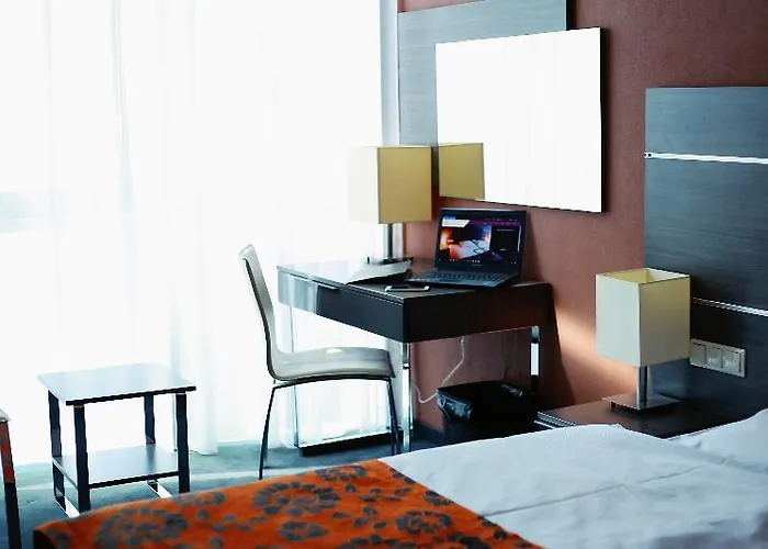 Centrum Business Hotel