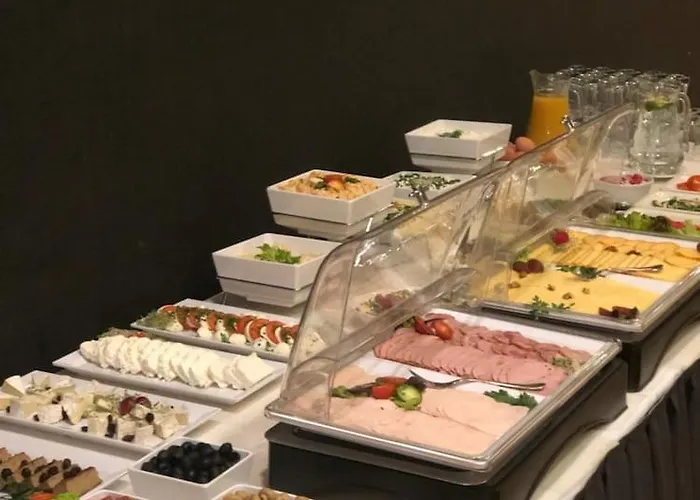 酒店 Centrum Business 4*